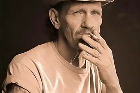 &quot;Dawg Eat Dawg“